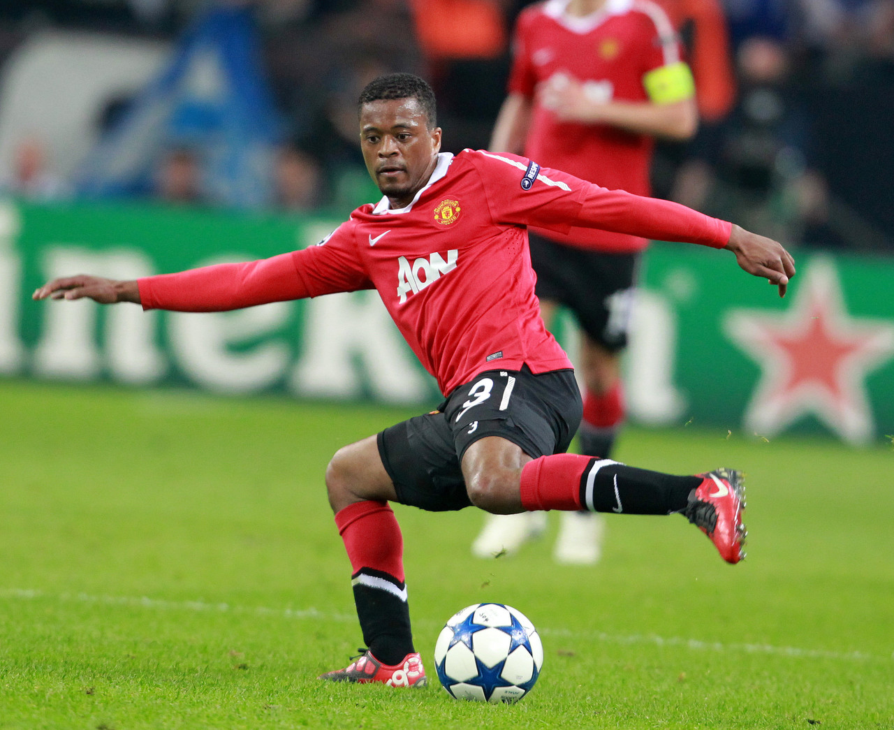 济受损严重 济受损严重